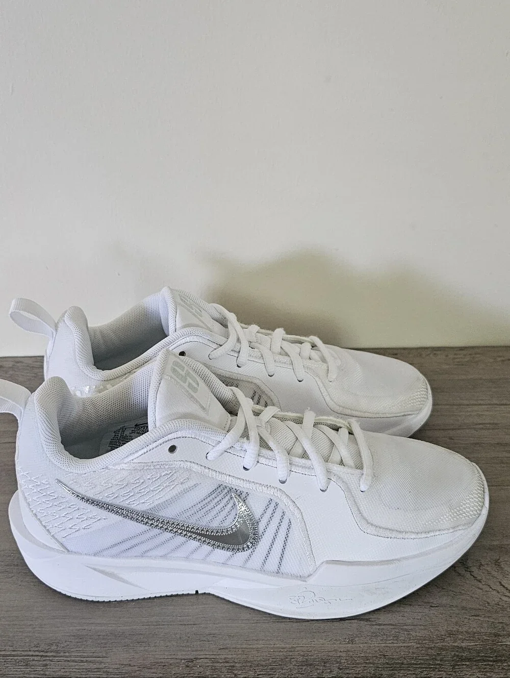 Nike Sabrina 2 White Noise Kids Sneakers Size 4 White Silver Metallic